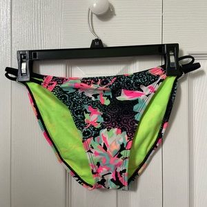 Bikini bottoms